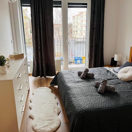 Old Town City Center Apartment 1 - Private Parking Included Košice Eksteriør billede