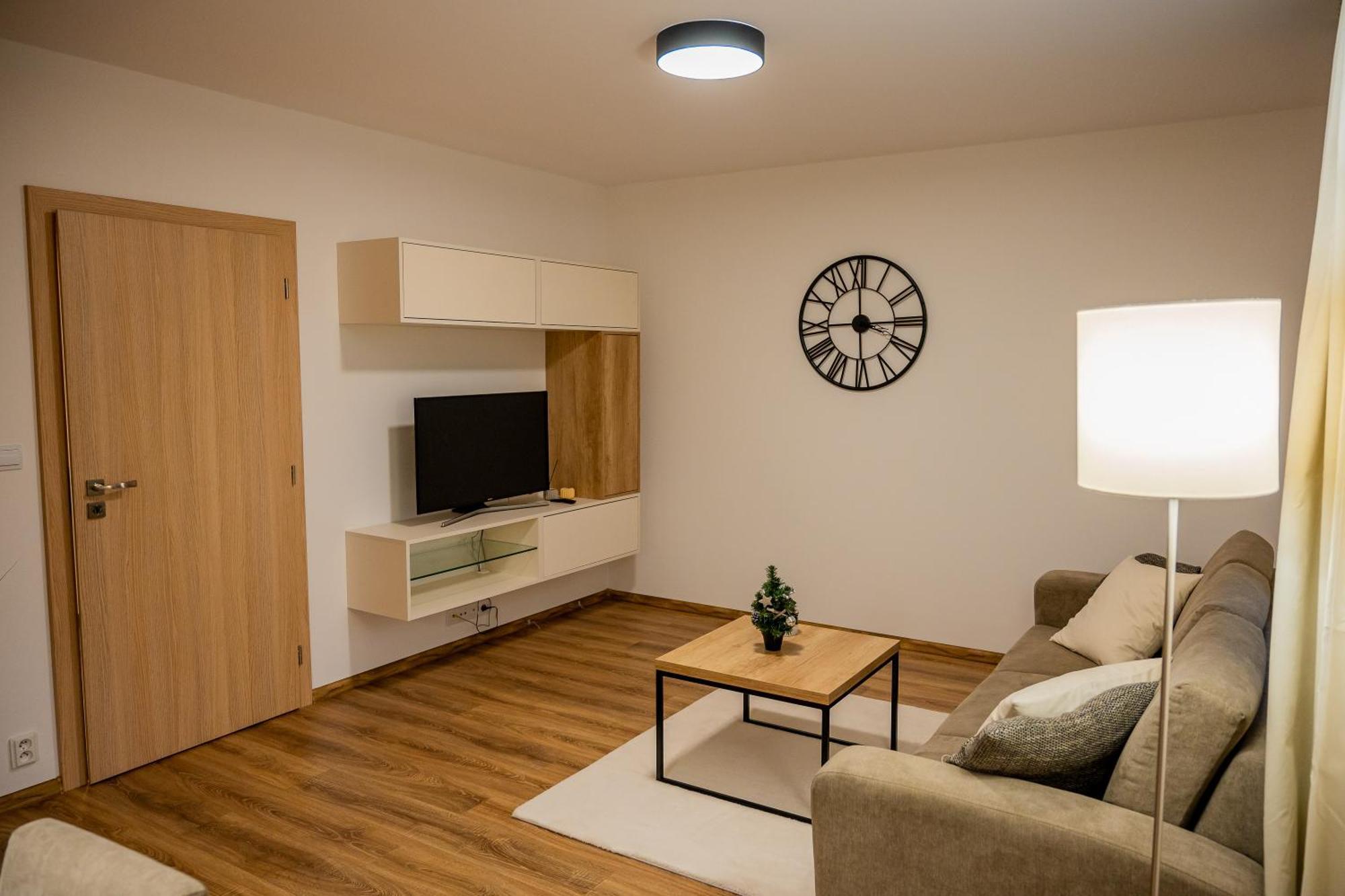 Old Town City Center Apartment 1 - Private Parking Included Košice Eksteriør billede