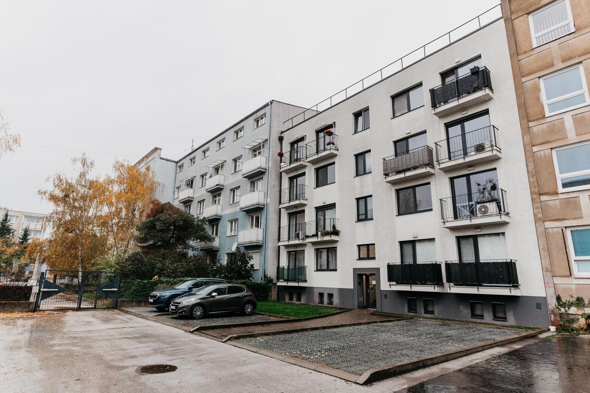 Old Town City Center Apartment 1 - Private Parking Included Košice Eksteriør billede